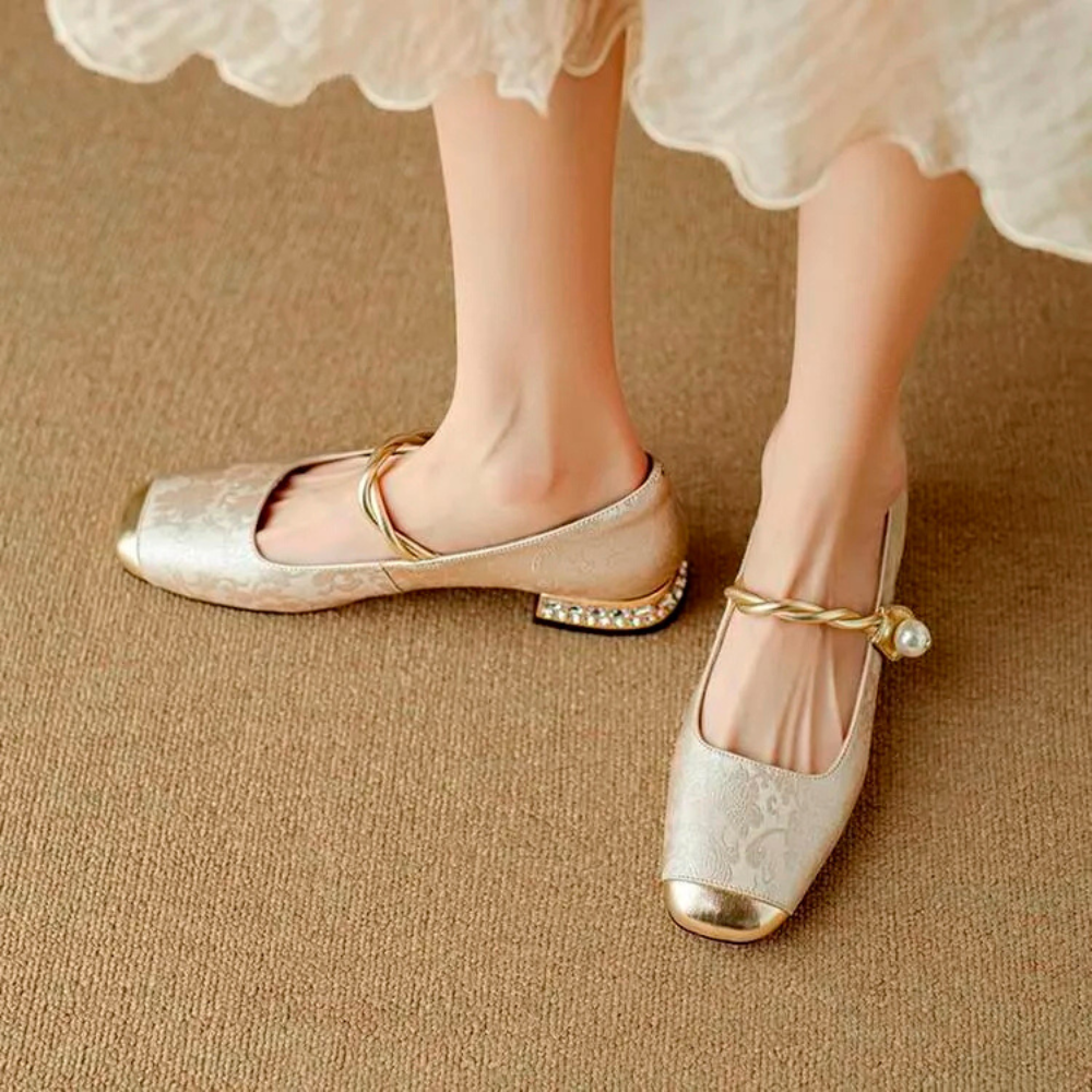 Serena Golden Perla Flats