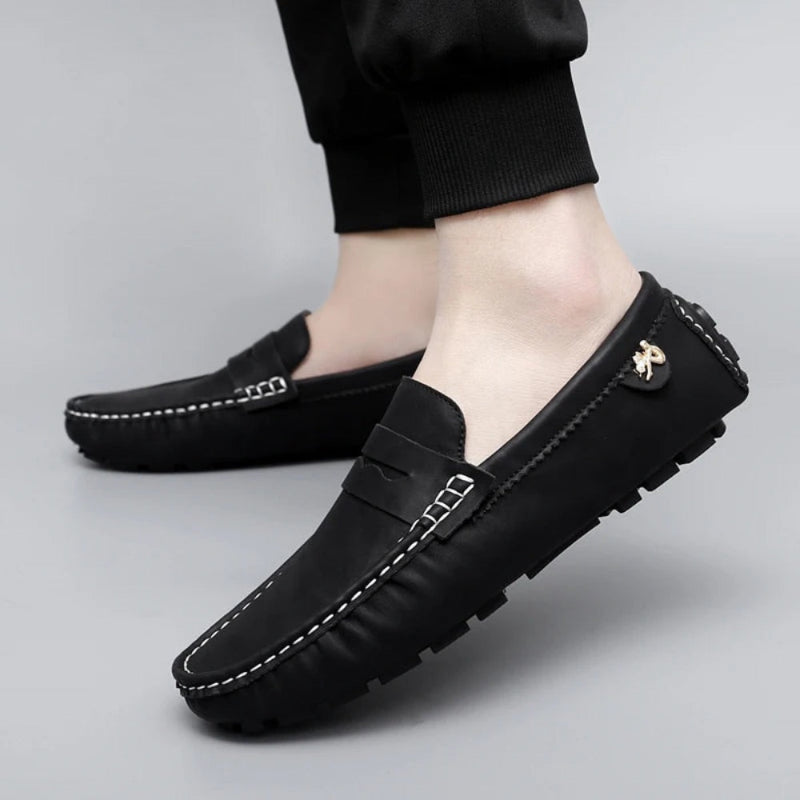 Polumi Carlo Alberto Leather Loafers in black – men’s classic leather loafers for casual and formal looks, made in Italian style.