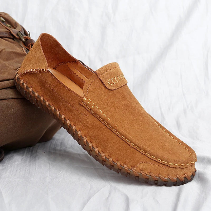 Cesare Camoscio Loafers brown – men's brown suede moccasins with soft interior and handmade stitched sole by Polumi.