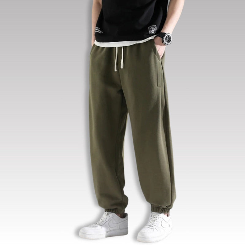 Corrado Premium Joggers in olive green, casual relaxed men’s jogger pants with side pockets and drawstring.
