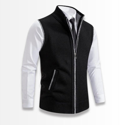 Ermenegildo Full-Zip Vest Black – Classic black sleeveless vest for men, tailored fit and timeless Polumi style.