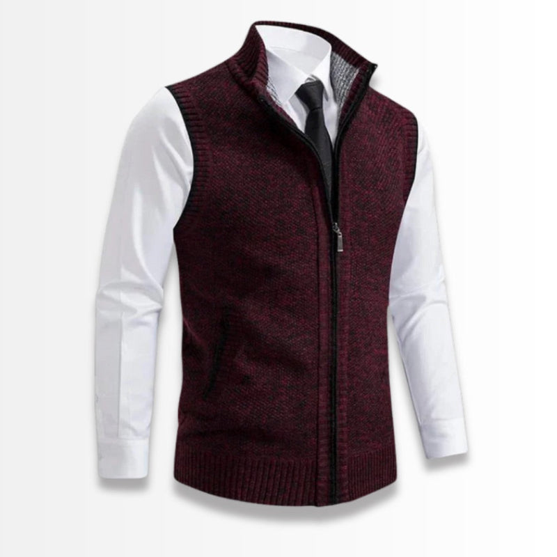 Ermenegildo Full-Zip Vest Purpura Red – Sophisticated red knit vest with full-zip front and premium texture, ideal for stylish layering.