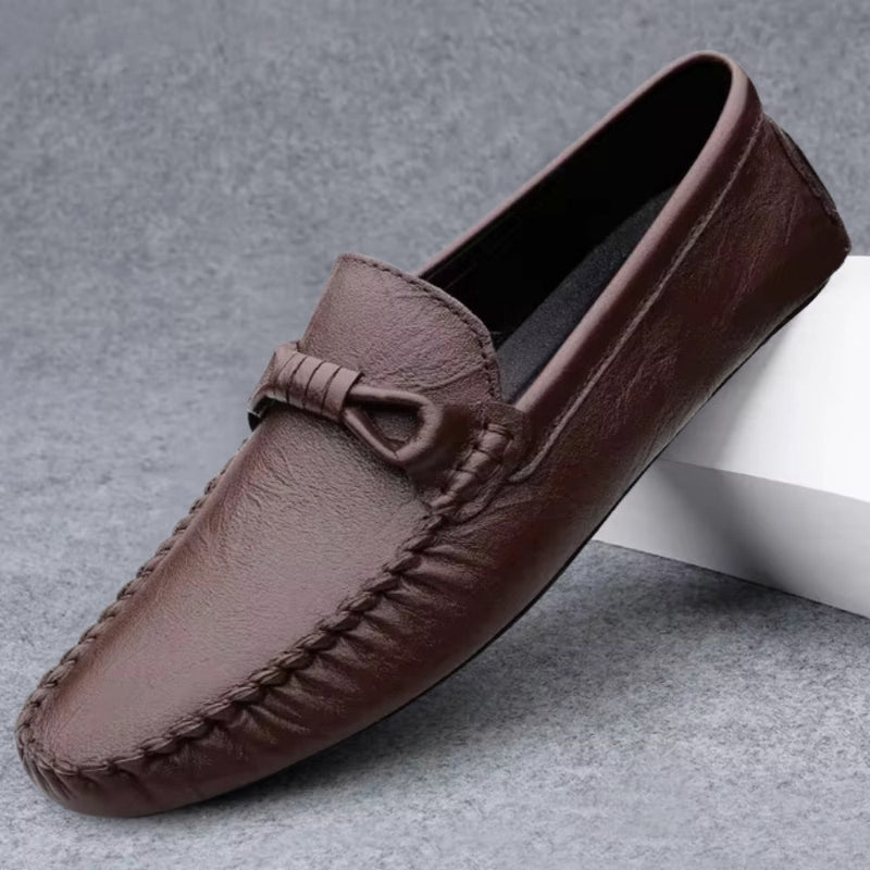 Niccolò Genuine Leather Moccasin in hammered brown – handcrafted men's moccasin with soft leather finish, stitched edges and elegant bow design by Polumi.