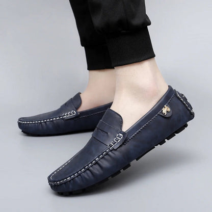 Polumi Carlo Alberto Leather Loafers in navy – luxury men’s leather moccasins combining comfort, elegance, and timeless Italian charm.
