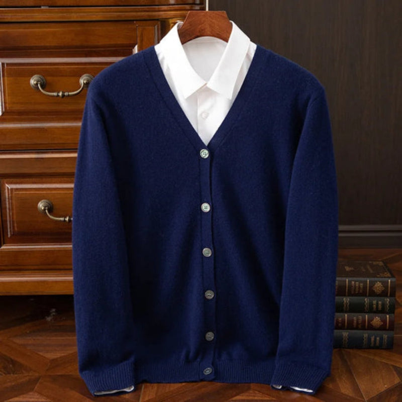 Polumi Daniele Luxe Merino Wool Cardigan in navy blue — elegant men’s merino wool cardigan with refined texture and premium comfort.