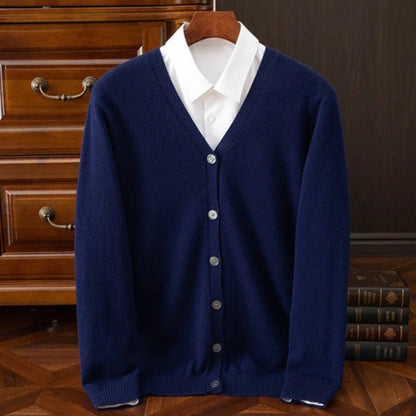 Polumi Daniele Luxe Merino Wool Cardigan in navy blue — elegant men’s merino wool cardigan with refined texture and premium comfort.