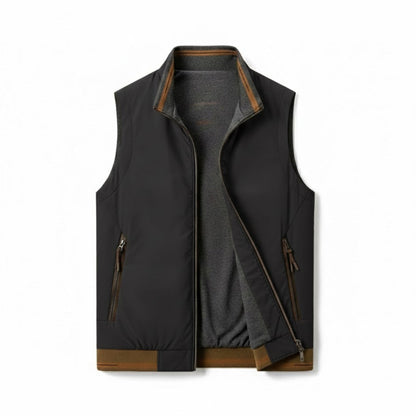 Polumi Luca Highland Adapt Vest in midnight black – sleek men’s vest offering windproof comfort and modern Italian design.w