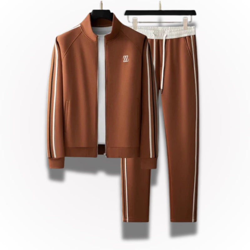Sergio Premium brown men’s tracksuit set featuring white side stripes and full zip jacket, elegant sporty outfit by Polumi